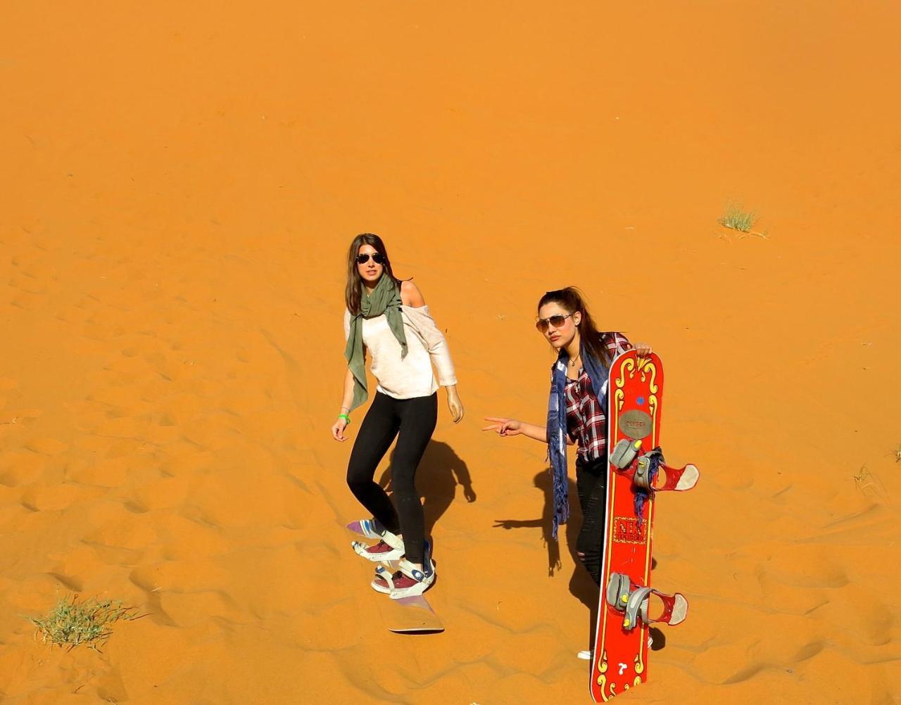 Acacia Desert Camp 호텔 메르주가 외부 사진
